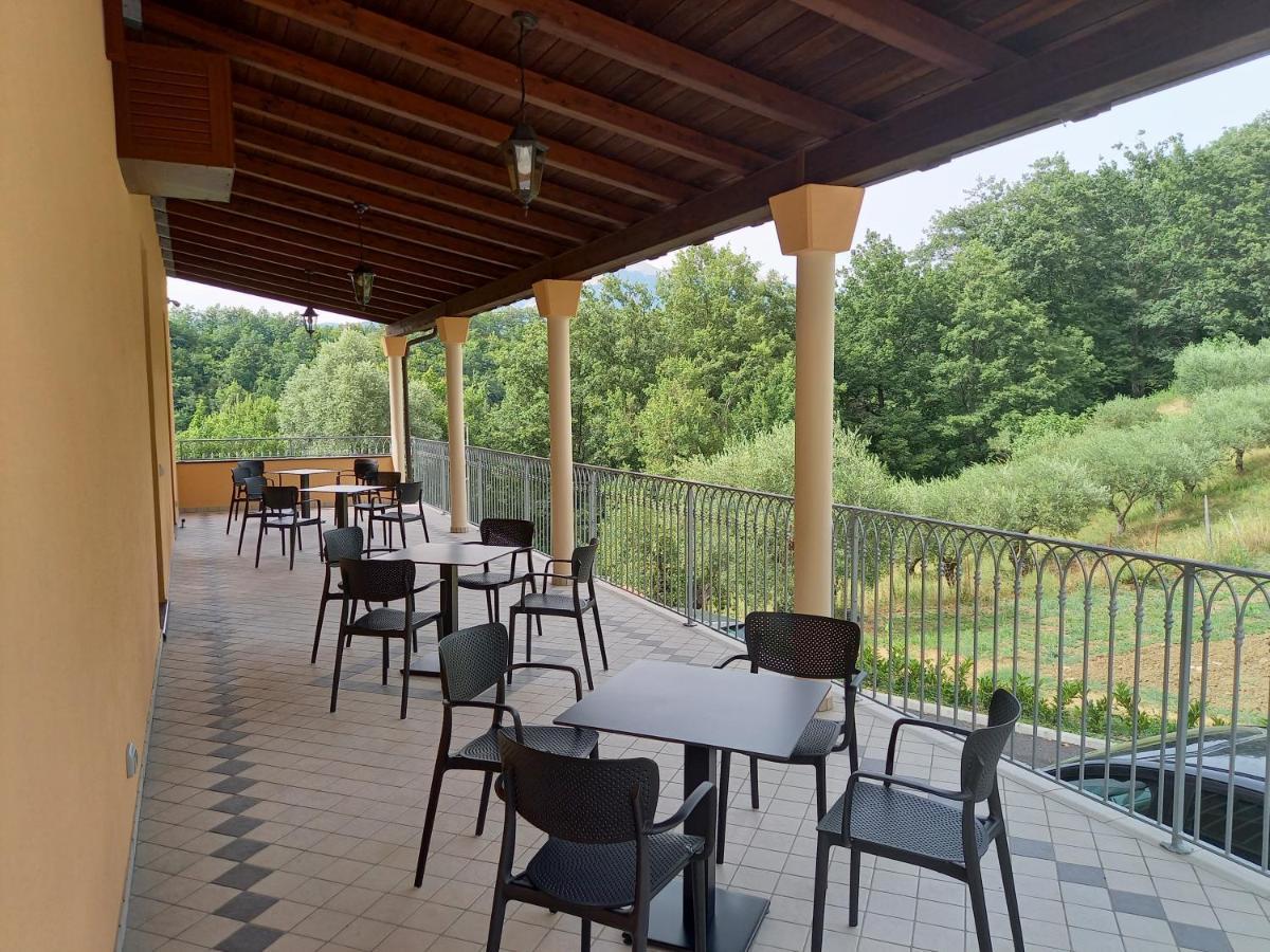 Hotel Ristorante Villa Terry Lauria Inferiore Exteriör bild