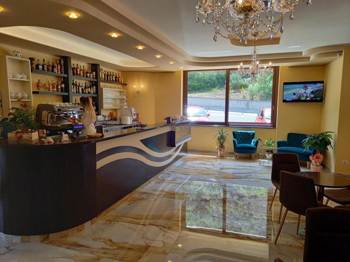 Hotel Ristorante Villa Terry Lauria Inferiore Exteriör bild